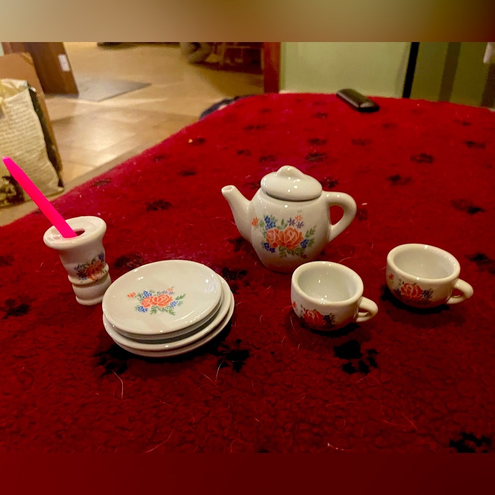 Mini antique china teapot set